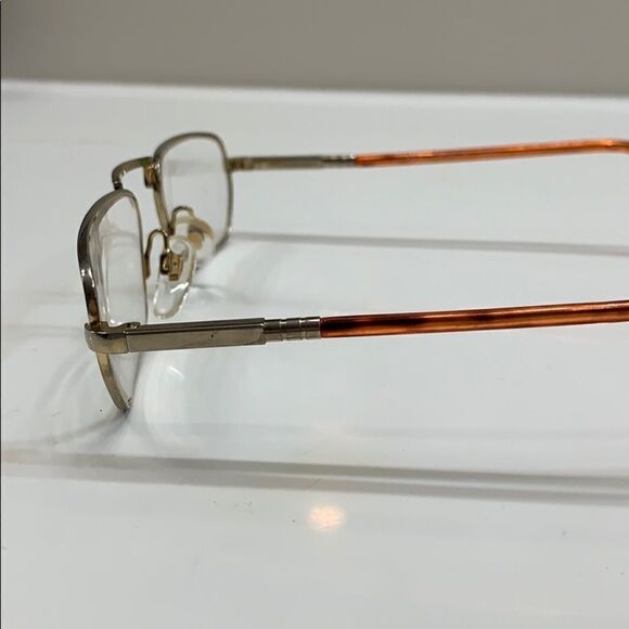 🌷Liz Claiborne Gold Eyeglass Frame Vintage 🌷 - Picture 4 of 8